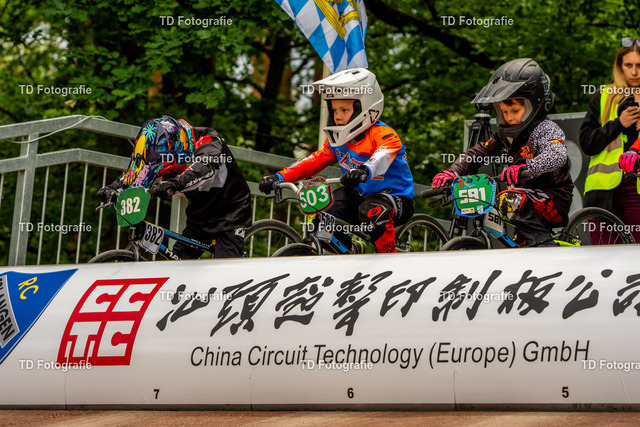 BayBMX2026-06029 | Fotogalerie von Thomas Dettweiler mit Eventbildern und lizenzfreien Fotos. Perfekt als Wandbild, für Büro, Website oder private Nutzung. - Realisiert mit Pictrs.com