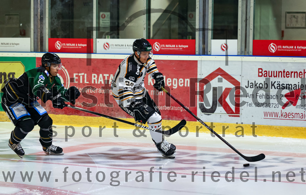 2022-09-23_021_TSV_Erding_gegen_EV_Fuessen | Erding, Deutschland, 23.09.2022:
Eishockey, Bayernliga 2022 / 2023, Testspiel, TSV Erding gegen EV Füssen, Endergebnis: 1:3



Foto: Christian Riedel / fotografie-riedel.net