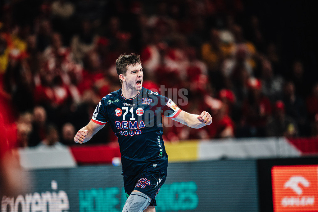 Handball | Herren | EHF EURO 2024 | European Championshop Men 2024 Final Tournament | Norwegen vs. Niederlande | 19.01.2024 | Alexandre Christoffersen Blonz (#71, Norwegen, NOR) jubelt