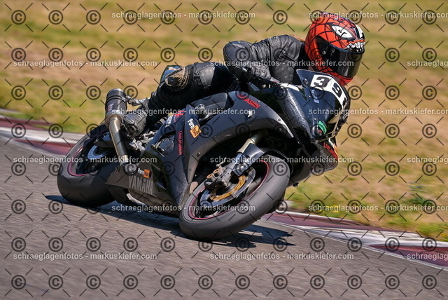 26bt05-1297 | markuskiefer.com - Realisiert mit Pictrs.com