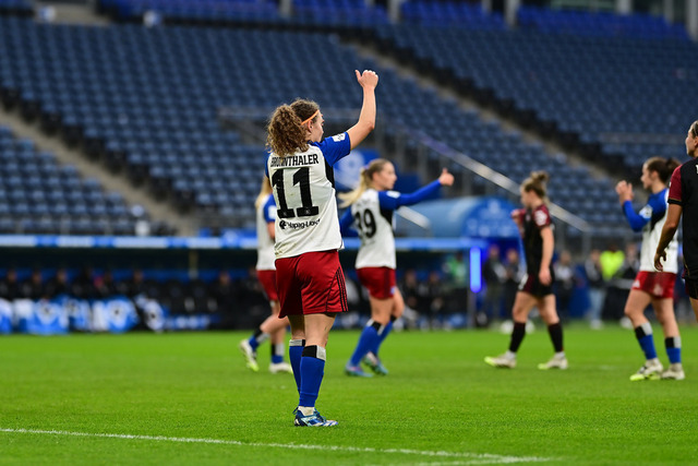 Fußball I Frauen I Saison 2025-2026 I Bundesliga I 10. Spieltag I Hamburger SV - 1. FC Nürnberg I 44595 | Der Sportfotograf. - Realisiert mit Pictrs.com