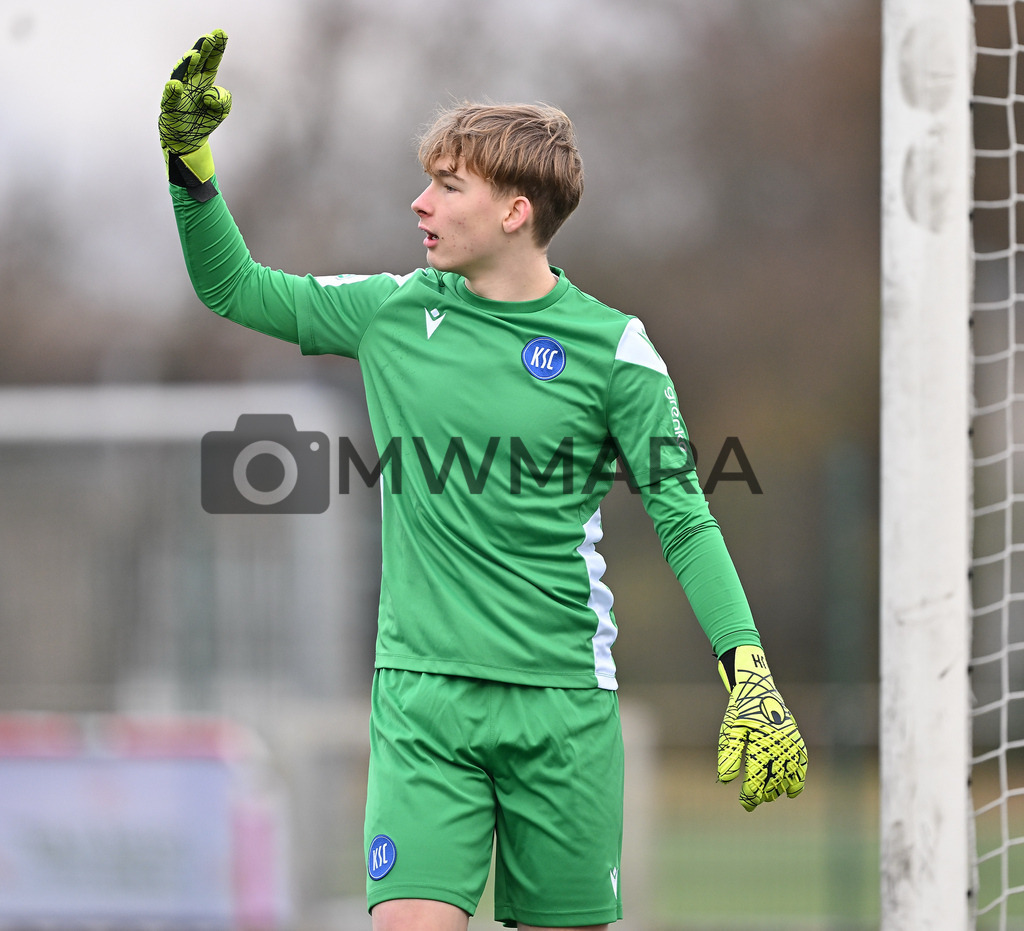 Fussball I Herren I Saison 2025-2026 I Bundesliga I 6. Spieltag I Eintracht Frankfurt - FC Bayern München  | MWMARA - Realisiert mit Pictrs.com