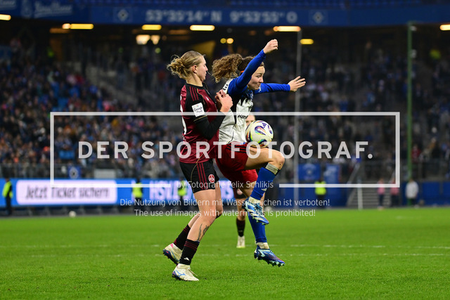 Fußball I Frauen I Saison 2025-2026 I Bundesliga I 10. Spieltag I Hamburger SV - 1. FC Nürnberg I 48050 | Oliwia Wos (15, 1. FC Nürnberg) Melanie Brunnthaler (11, Hamburger SV) - Realisiert mit Pictrs.com