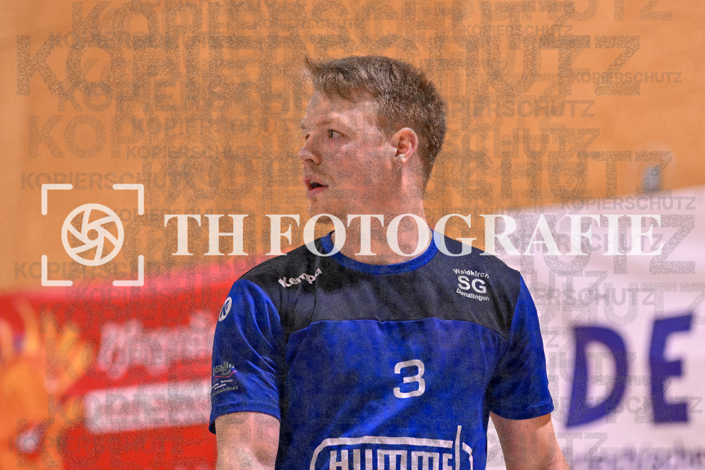 GER, SG Maulburg/Steinen - SG Walkirch/Denzlingen, Handball, Landesliga, 25. Spieltag, Saison 2023/2024, 27.04.2024 | Marvin Grun (SG Maulburg/Steinen, #03)

GER, SG Maulburg/Steinen - SG Walkirch/Denzlingen, Handball, Landesliga, 25. Spieltag, Saison 2023/2024, 27.04.2024

Foto: TH Fotografie/Thomas Hess