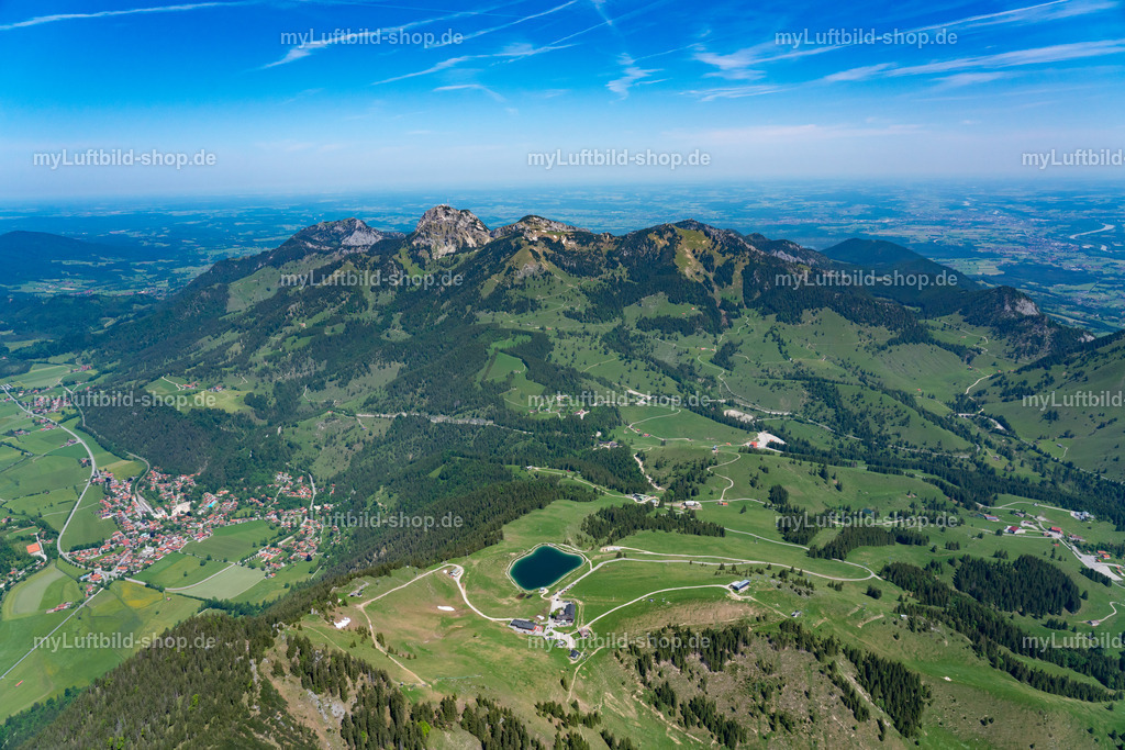 Wendelstein 09-06-2019 (42) | Großformatige Luftbilder für Ihre Werbung als Download oder Print-Produkt. Luftaufnahmen zur Bewertung beim Kauf einer Immobilie, Grundstück. Baudokumentation vom Haus oder Gewerbegebietes. - Realisiert mit Pictrs.com