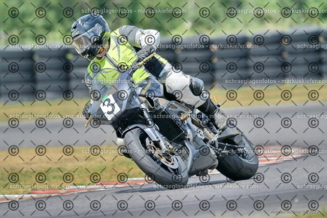 25bt04-1371 | markuskiefer.com - Realisiert mit Pictrs.com