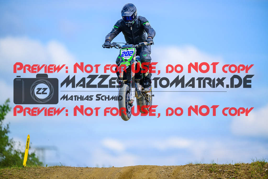 MaZZes_FotoMatrix_240713_6007705_0087 | S3