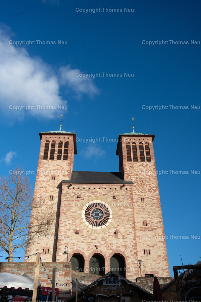 Sankt-Georg-_Bensheim_Fotografie_Thomas-Neu-4 | Bensheim, die Pfarrkirche Sankt Georg oberhalb des Bensheimer Marktplatzes, ,Bild: Thomas Neu