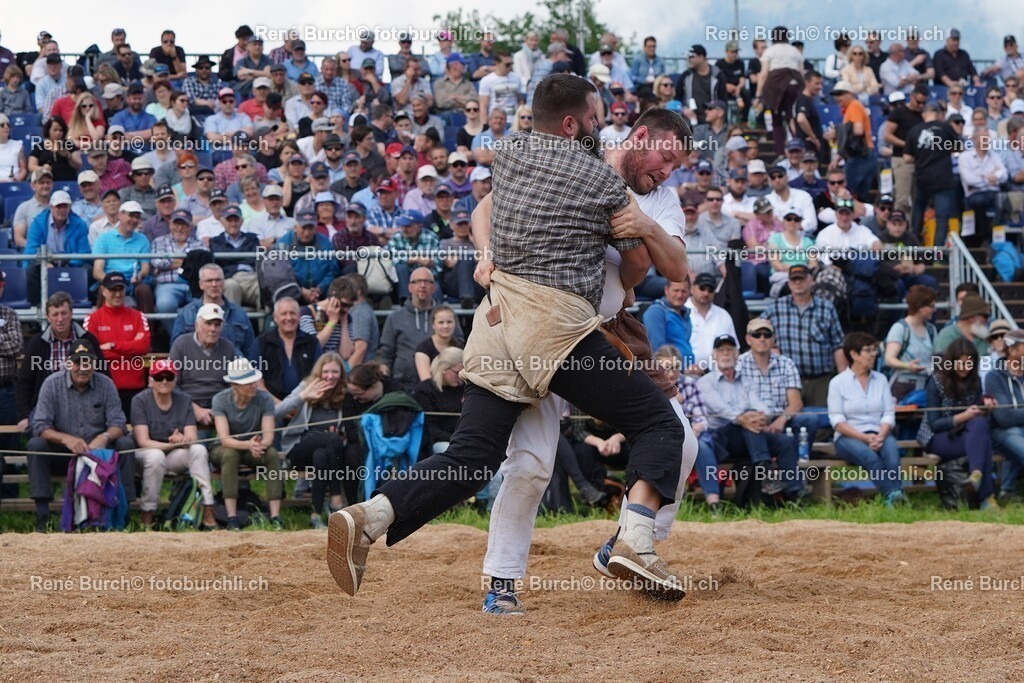 39 | René Burch leidenschaftlicher Fotograf aus Kerns in Obwalden.  Hier finden sie Sport, Landschaft und Natur Fotografie.
 - Realisiert mit Pictrs.com