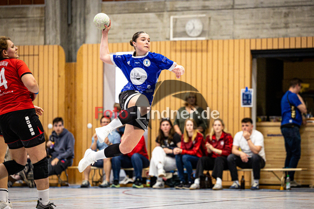 TSV Weilheim gegen SG Biessenhofen-Marktoberdorf | Handball Bezirksoberliga Frauen Alpenvorland 2024/25, TSV Weilheim gegen SG Biessenhofen-Marktoberdorf, 20250412,Aaliyah DINLER (SG Biessenhofen-Marktoberdorf 9) Sprung, Wurf,2025-04-12 in Weilheim (Weilheim, Am Hardt), Aaliyah DINLER (SG Biessenhofen-Marktoberdorf 9)Copyright: WolfgangxLindner www.foto-lindner.de