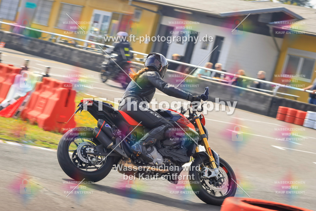 _DSK2100 | Hier findet Ihr Bilder von Touristenfahrten auf der Nürburgring Nordschleife oder von anderen Veranstaltungen die ich besucht habe. Viel Spass beim Durch Schauen 