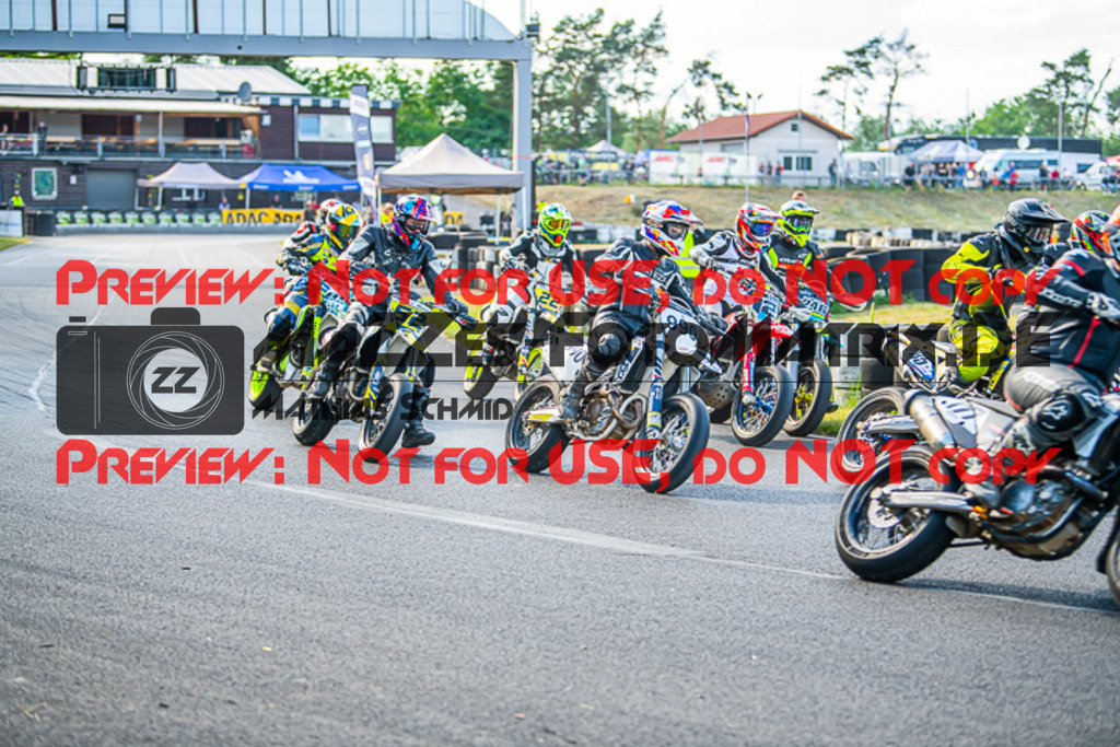 MaZZes_FotoMatrix_220528_5989-2 | Fotograf Mathias Schmid
Sportfotograf,
Eventfotograf,
Hochzeitsfotograf,
Portraitfotograf