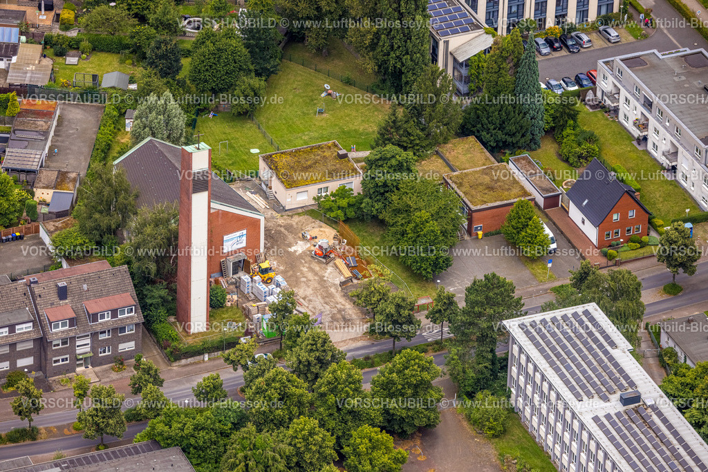 Bottrop240701081 | Luftbild, evang. Friedenskirche, Welheim, Bottrop, Ruhrgebiet, Nordrhein-Westfalen, Deutschland