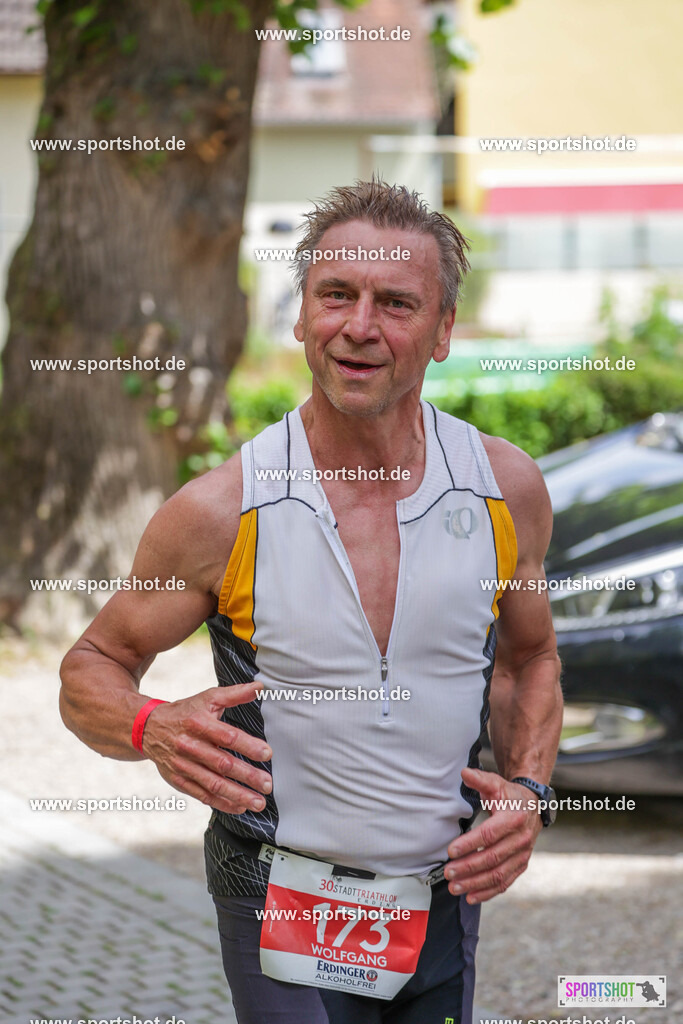 KSZ_8606 | Stadttriathlon Erding 2025. #yourpictrs #sportshot_your_pictrs @Sportshotphotography #stadttriathlonerding Copyright: www.sportshot.de