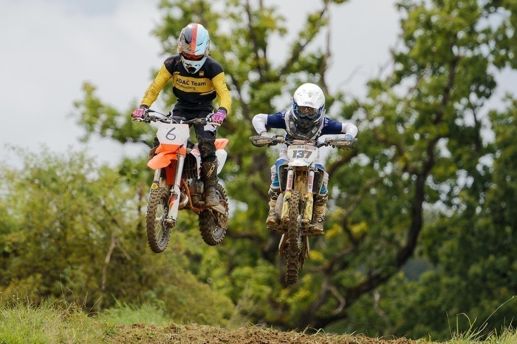 Motocross_Gerstetten_250802_4050 | Fotopresso – Sportfotografie in Heidenheim & Umgebung. Professionelle Sportfotografie für unvergessliche Momente. Dynamische Action-Shots, emotionale Szenen & hochwertige Bilder. - Realisiert mit Pictrs.com