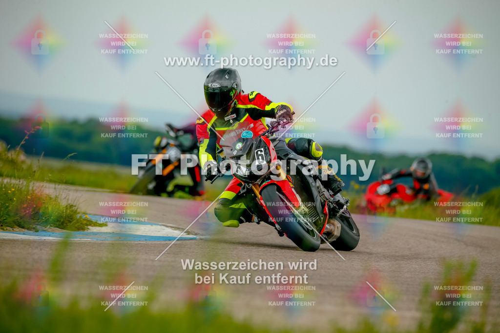 _MOT2075 | Hier findet Ihr Bilder von Touristenfahrten auf der Nürburgring Nordschleife oder von anderen Veranstaltungen die ich besucht habe. Viel Spass beim Durch Schauen 