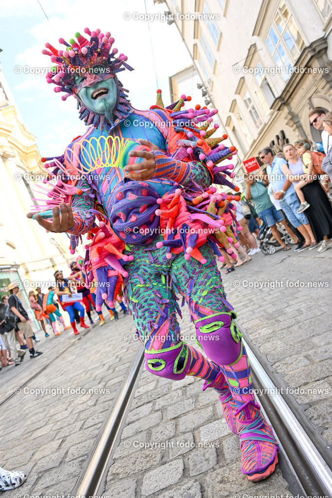 Pflasterspektakel_ 35. Linzer Pflasterspektakel 2023_ 19.07.2023-28 | 19.07.2023, Linz, AUT, 35. Linzer Pflasterspektakel 2023, im Bild diverse Kuenstler