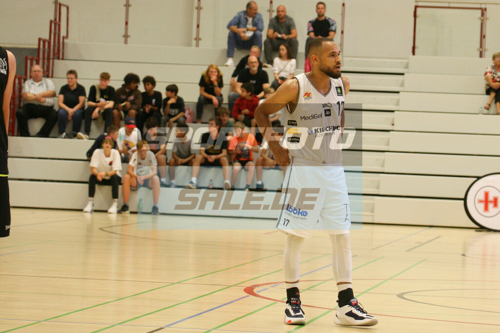 Iserlohn Kangaroos - Phoenix Hagen | Samuel Mpacko - Realisiert mit Pictrs.com