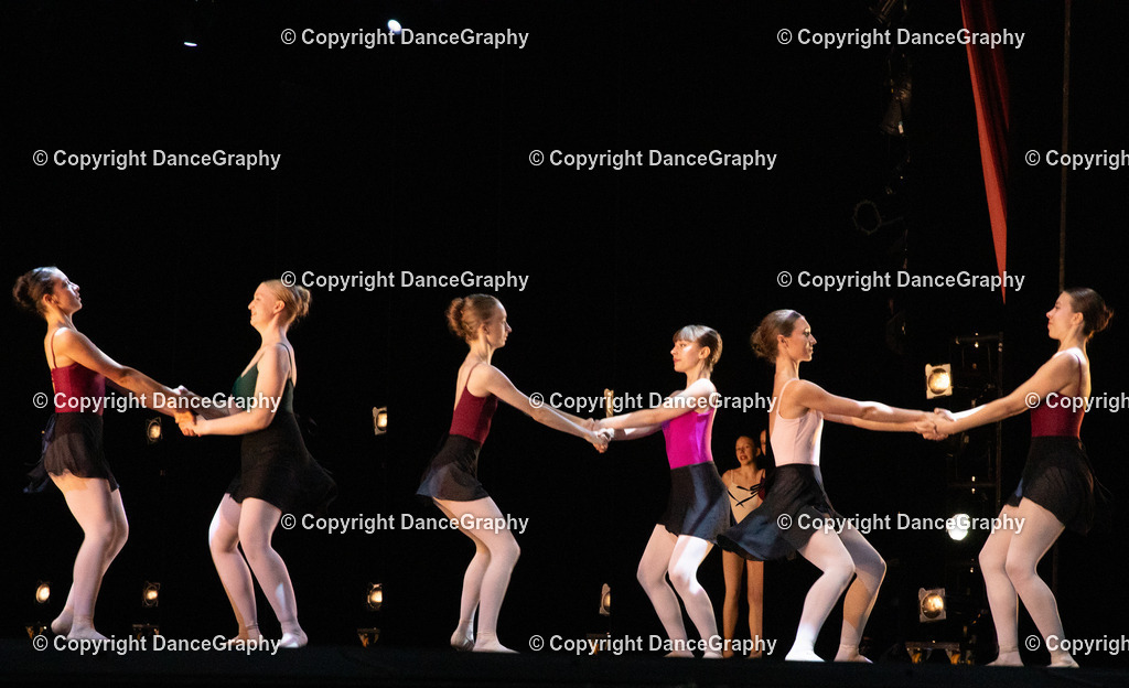 GPHY4620 | DanceGraphy - Realisiert mit Pictrs.com