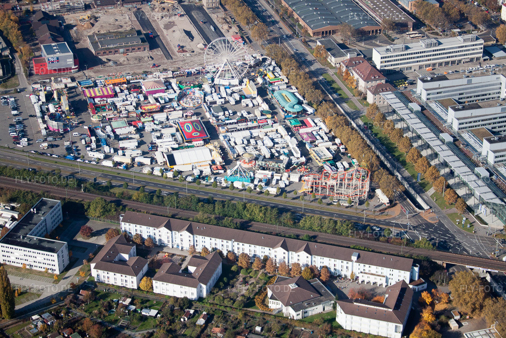 Luftbild: Messplatz im Ortsteil Oststadt in Karlsruhe im Bundesland Baden-Württemberg in Deutschland. Foto: IMG_35069.jpg vom 31.10.2010 durch Werner Riehm/FLY-FOTO.de