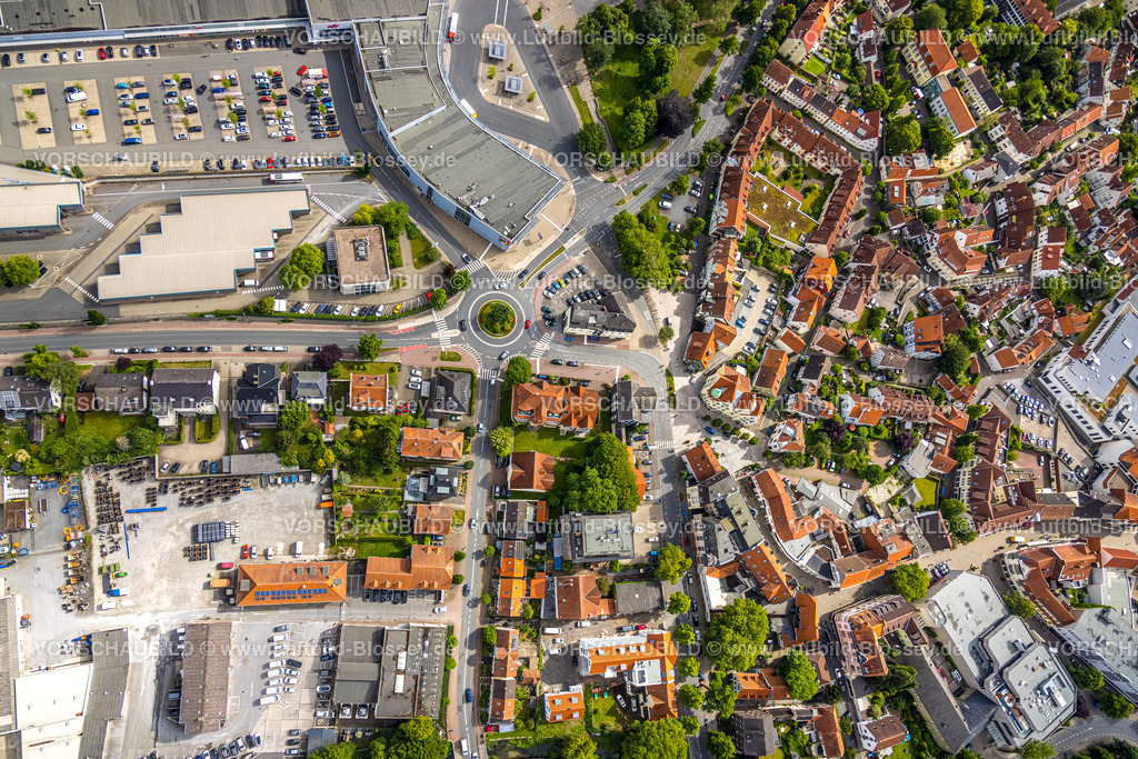 Soest220600285 | Luftbild, Neuer Kreisverkehr am Brüdertor mit Baumbepflanzung, Walburger, Soest, Soester Boerde, Nordrhein-Westfalen, Deutschland