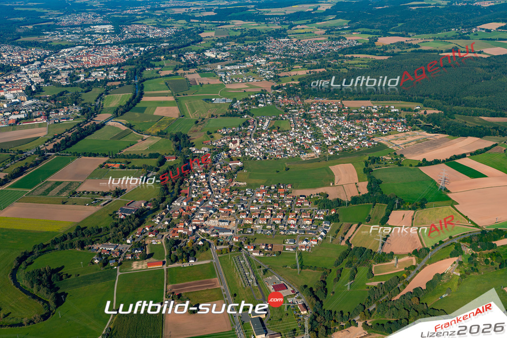 Das Luftbild der Stadt Schirmitz wurde 2021 vom Flugzeug heraus erstellt (keine Drohne) Aufnahmehöhe ca.450 Meter- hohe Bildauflösung und Druck-Qualität garantiert!