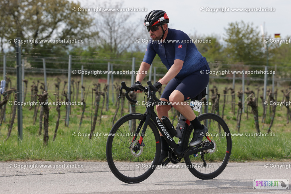 368A4925 | Neusiedlersee Radmarathon 2026@sportshot_your_pictrs #yourpictures#roadtowm2029 #nrm #neusiedlerseeradmarathon #neusiedlersee #neusiedlerseetourismus #burgenland #mörbisch #nrm26 #burgenlandtourismus #voglundco #poweredbyburgenlandtourismus #radsport #rad #marathon #ucigranfondo #visitburgenland #ucigranfondoworldseries