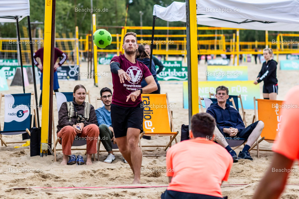 2025-200085158-Strandvölkerball-WM |  24.08.2025; Berlin Foto: Gerold Rebsch - www.beachpics.de