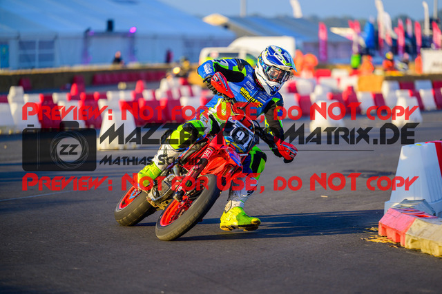 MaZZes_Fotomatrix_20241004_6021986_0014 | SUPERMOTO