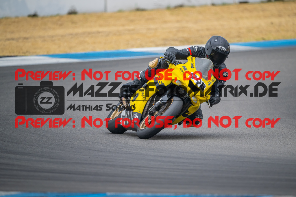 MaZZes-Fotomatrix-20260809-583017 | R1