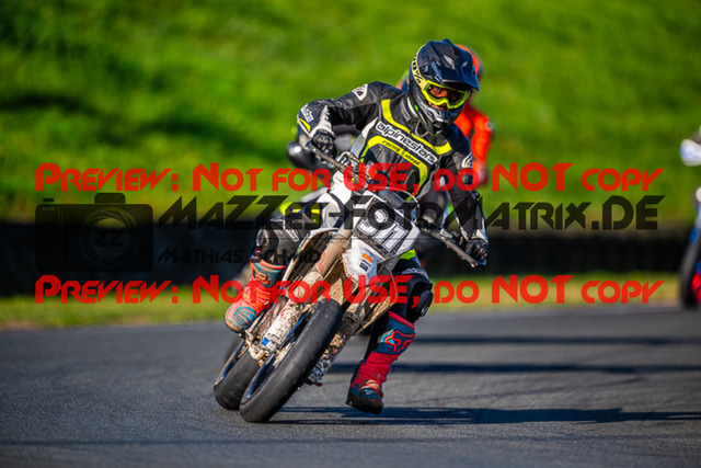 MaZZes_FotoMatrix_230930_1713 | S3