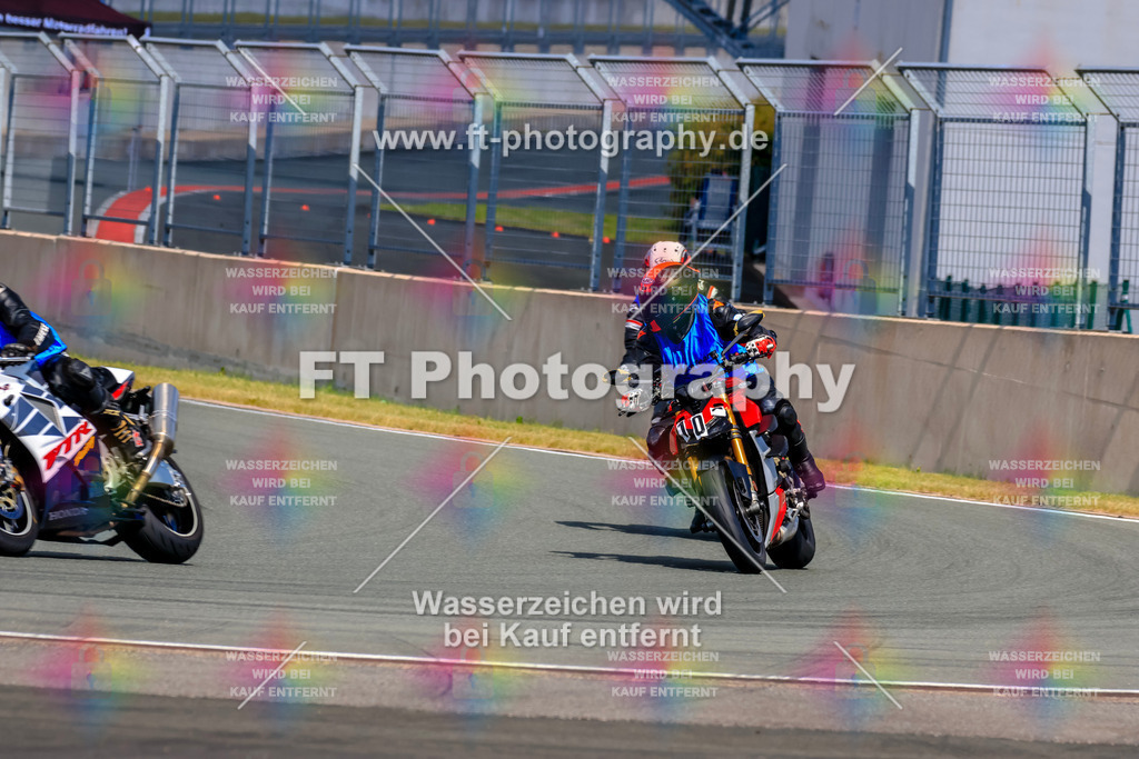 _TCM3884 | Hier findet Ihr Bilder von Touristenfahrten auf der Nürburgring Nordschleife oder von anderen Veranstaltungen die ich besucht habe. Viel Spass beim Durch Schauen 