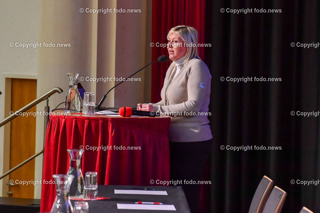 Leonding_ Infoabend Umgang mit PFAS im Trinkwasser_ 13.02.2023-8 | 13.02.2023, Leonding, AUT, Infoabend Umgang mit PFAS im Trinkwasser, im Bild Sabine Naderer-Jelinek (SP, BgmIn, der Stadt Leonding)