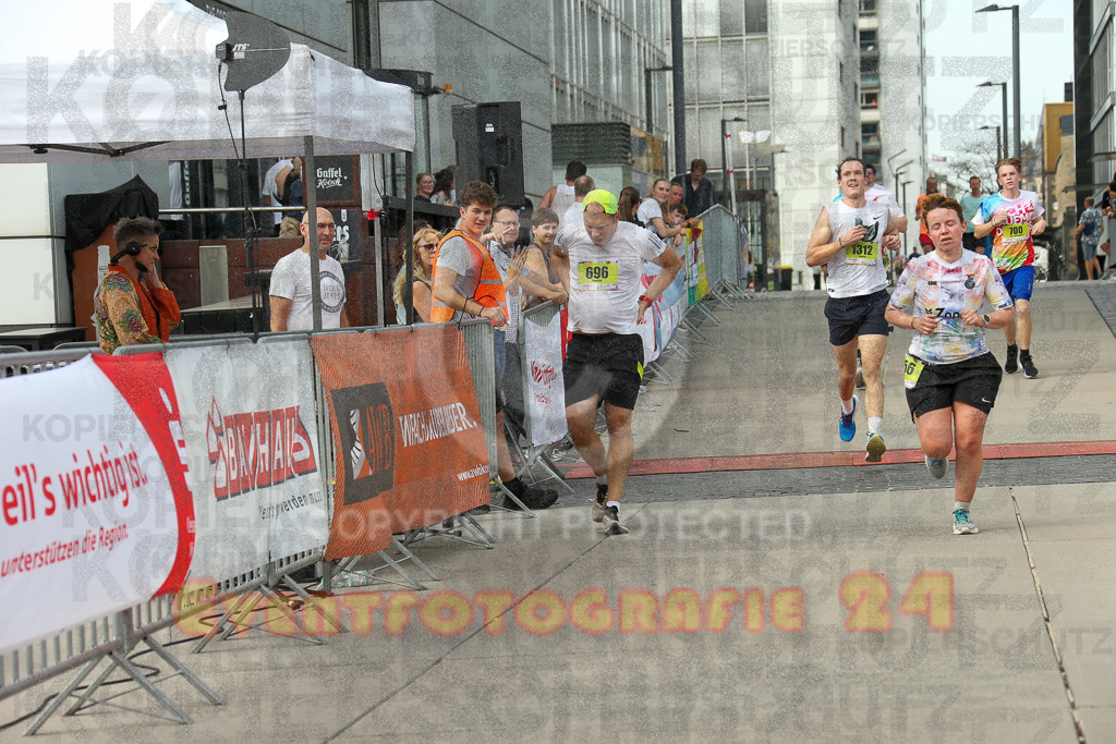250920_1521_EX1_8989 | Sportfotografie im Rhein-Sieg Kreis, Köln, Bonn, NRW, Rheinland Pfalz, Hessen, etc. Unser Tätigkeitsfeld umfasst den Laufsport vom Volkslauf über den Marathon, Duathlon, Triathon bis zum Ultralauf wie Kölnpfad Ultra oder Schindertrail.