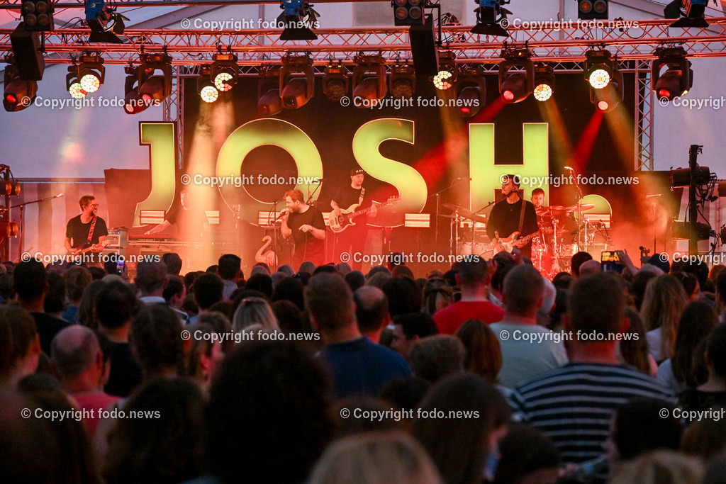 Schloss Eggenberg Josh_ 24.06.2023-40 | 24.06.2023, Eggenberg, AUT, Brauereifest 2023, im Bild Josh in Concert auf Schloss Eggenberg