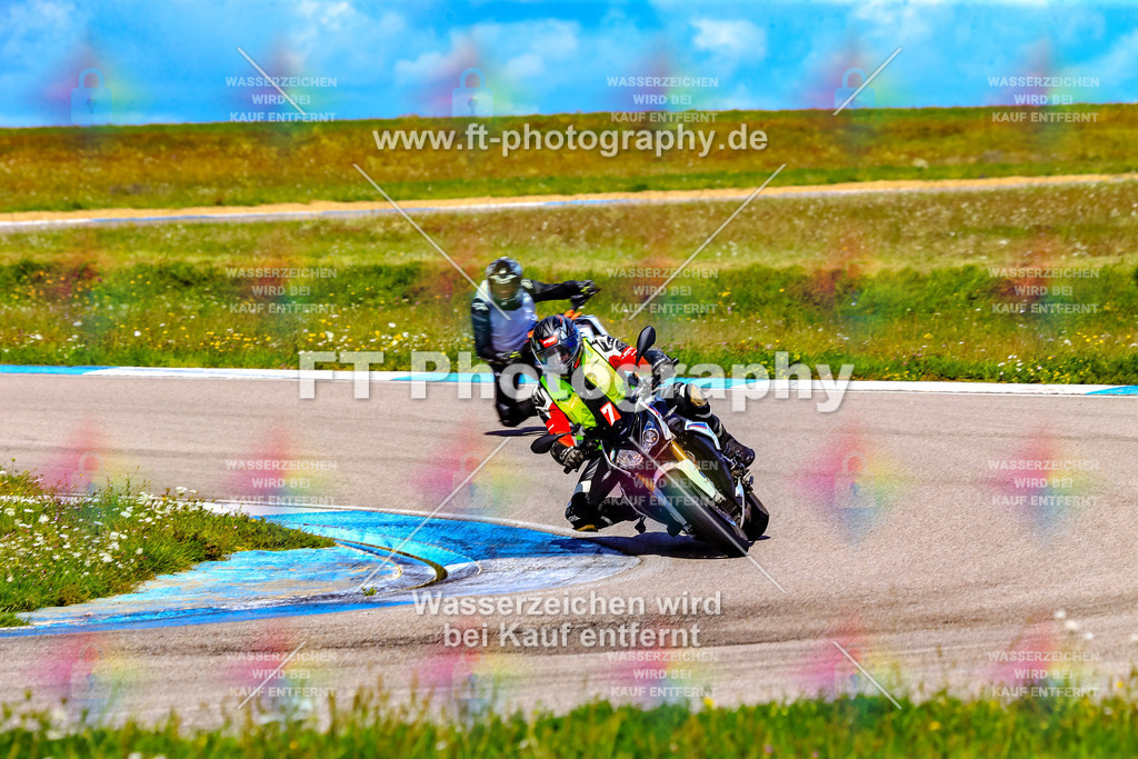 007-6007 | Hier findet Ihr Bilder von Touristenfahrten auf der Nürburgring Nordschleife oder von anderen Veranstaltungen die ich besucht habe. Viel Spass beim Durch Schauen 