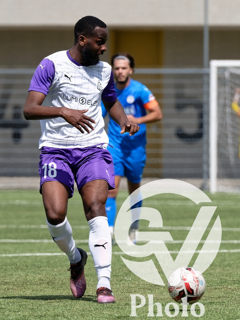 FC Vernier  v UGS FC  - 2eme ligue inter  | Geneva, Switzerland - April 19 : during the 2eme ligue inter  match between FC Vernier  and UGS FC  at Stade de Vernier on April 19 , 2026 in Geneva, Switzerland.