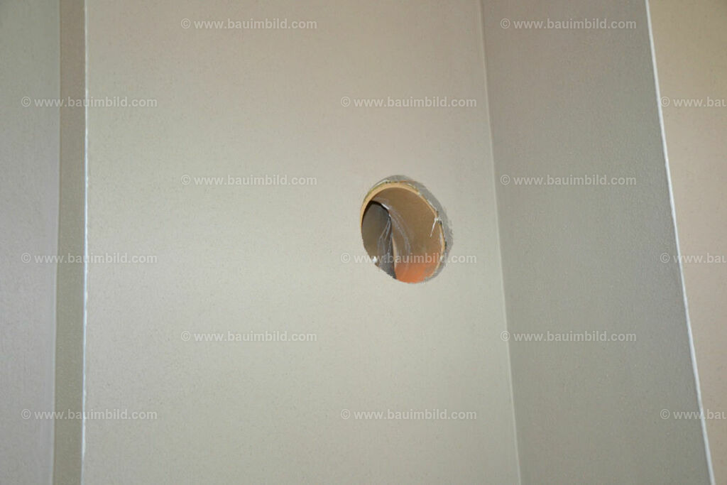 bib-lg18-putzarbeiten-0060 | Nach LV-Leistungsgruppen sortierte Detailfotos über den Bau eines Hauses. Alle Hausbau-Bilder direkt vom Urheber und Autor der Website Haus-Selber-Bauen.com