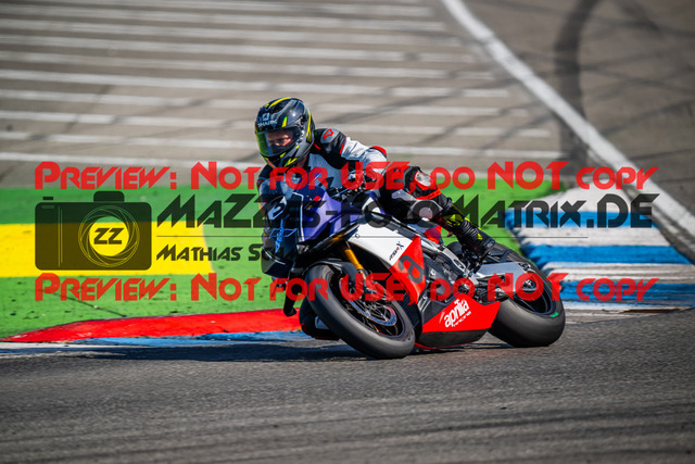 MaZZes_FotoMatrix_240520_6007705_0369 | ROT