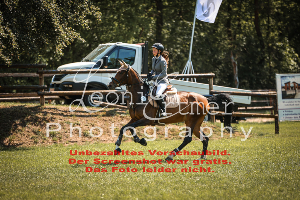 22.SaSpSA00142 | Leoni Ertmer Photography - Realisiert mit Pictrs.com