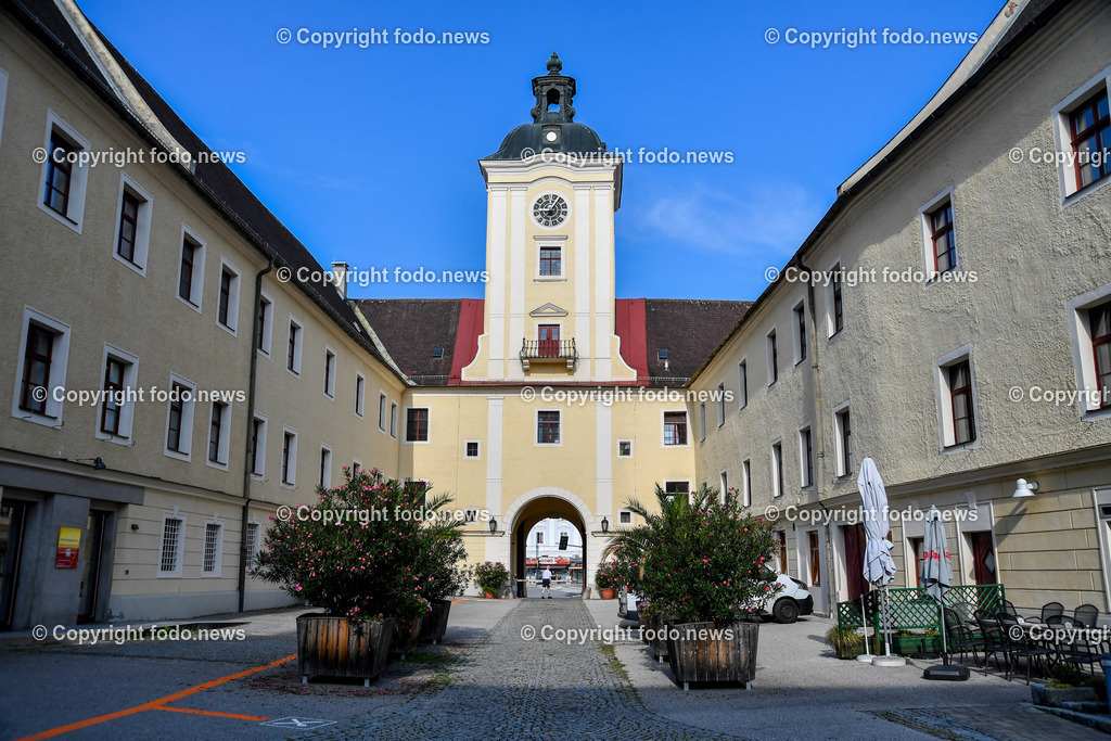 Stift Lambach_ Bibliothek_ 25.08.2022-5 | 25.08.2022, Lambach, AUT, Stift Lambach, Bibliothek, im Bild Stift Lambach, Innenhof