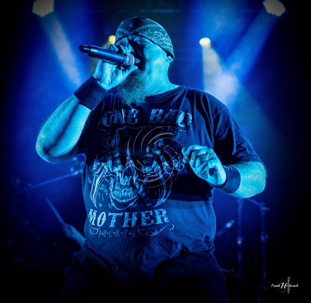 Justice Geiselwind 21.03.2026 | Frank Herberich Fotografie, Frank Herberich, Fotografie, Hochzeit, Portrait, St. Peter Ording, Ording, Westerhever, Nordsee, Frank Fotografie, Hardheim,  Odenwald,Walldürn, Band,Eventfotografie - Realisiert mit Pictrs.com