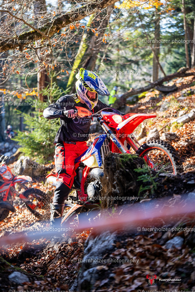 fuernholzer_241026-C2-63 | Fotografische Impressionen von der Red Stag Enduro Extreme by fuernholzer-photography.com. Endurosport in Österreich fotografisch festgehalten von fuernholzer. Auftragsfotografie für Private, Gewerbefotos und Industriefotografie. Eventfotografie, Sportfotografie und Motorsportfotografie. Anbieter von Fotoworkshops, Fototraining, fotografischen Vorträgen und Fotoseminaren.