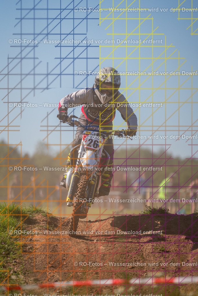 Wolfshausen 1 Lauf -171 | Sportfotografie von RO-Fotos: Motorsport, Motocross, Enduro, Laufveranstaltungen und Triathlon. Professionelle Fotos von Sportlern und Events. - Realisiert mit Pictrs.com