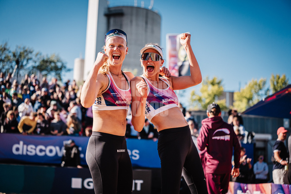 Beachvolleyball | Frauen | Allianz German Beach Tour 2025 | Tourstop Berlin | 23.08.2025 | v.l. Anna Behlen und Sarah Schulz jubeln nach dem Sieg