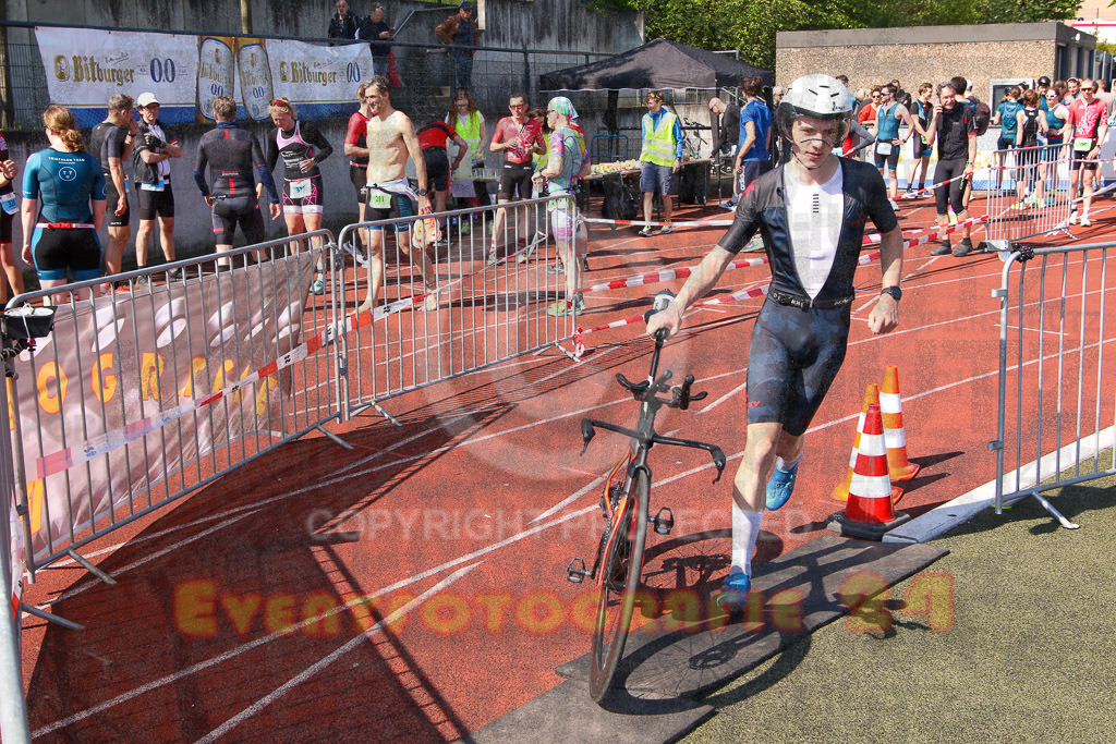 220424_1114_EV8_8945 | Sportfotografie im Rhein-Sieg Kreis, Köln, Bonn, NRW, Rheinland Pfalz, Hessen, etc. Unser Tätigkeitsfeld umfasst den Laufsport vom Volkslauf über den Marathon, Duathlon, Triathon bis zum Ultralauf wie Kölnpfad Ultra oder Schindertrail.