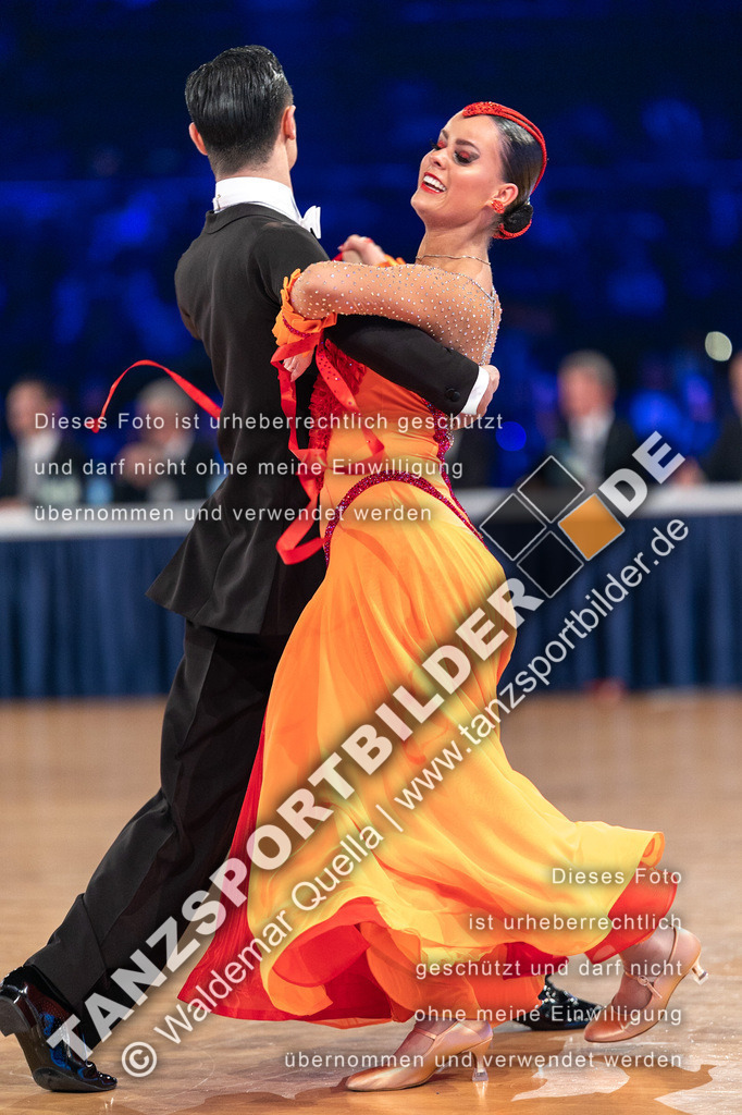 20231111-13143 | Hier finden Sie Tanz Bilder vom Latein und Standard Formationen tanzen. Sportbilder vom Tanzsport. Schöne Fotos und von Weltmeisterschaft, Europameisterschaft, Bundesliga, Regionalliga, Oberliga und Landesliga sowie von GOC Stuttgart, DanceComp, WM Bremen