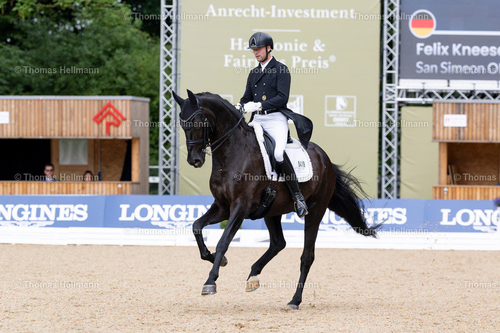 TH_419-San Simeon OLD-Kneese_ Felix_29576 | Al Shiraàa Deutsches Spring- und Dressur-Derby 2025 am 30.05.25 in Hamburg, Thomas Hellmann, 419San Simeon OLDKneese, Felix