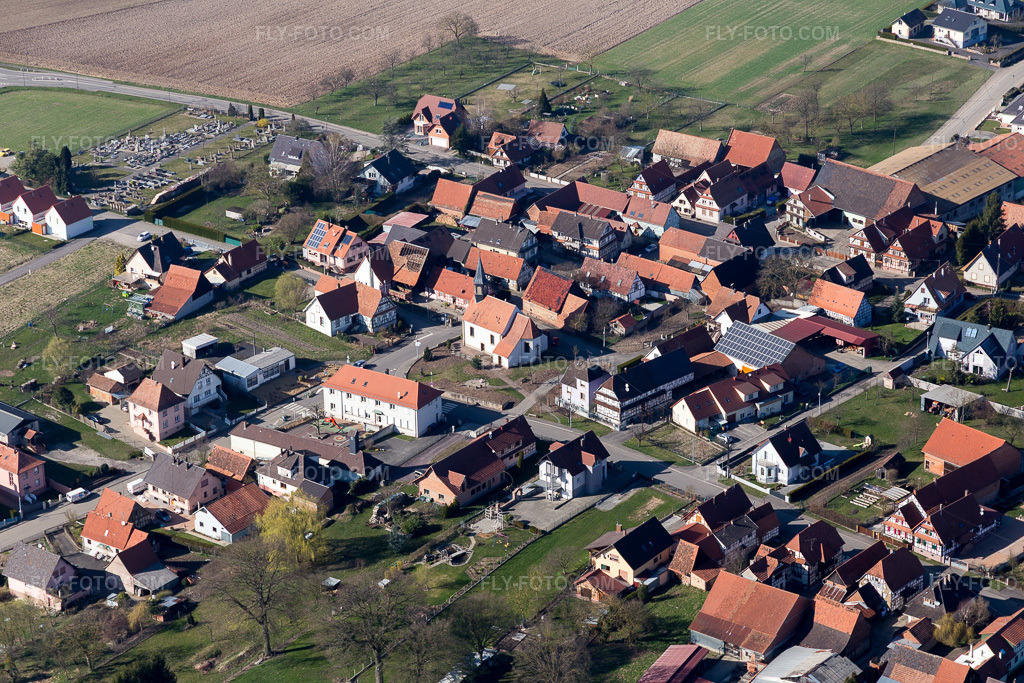 Aerial view: View of the town in Betschdorf in the state Bas-Rhin, France.Photo: IMG_097455.jpg taken on 03/16/2017 by Werner Riehm/FLY-FOTO.comResolution of the original: 5472 x 3648 px