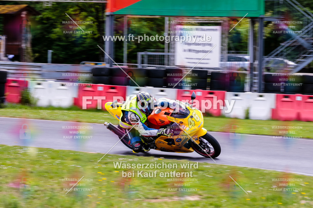 MotoTeamVBK-20765 | Hier findet Ihr Bilder von Touristenfahrten auf der Nürburgring Nordschleife oder von anderen Veranstaltungen die ich besucht habe. Viel Spass beim Durch Schauen 